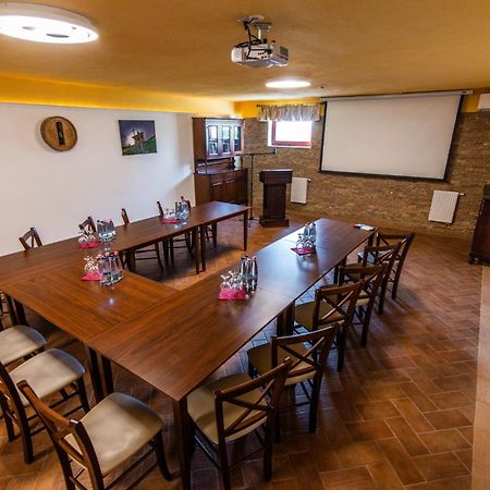 Borhotel Sziluett Farkasmaly Gyöngyös Extérieur photo